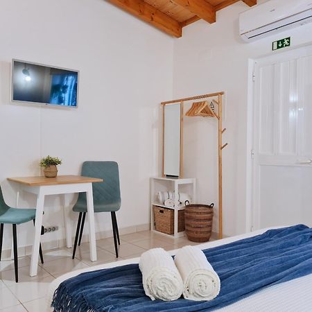 Вілла Minha Casa Sua Casa - Cozy Little House, Ac & Wifi Феррагуду Екстер'єр фото